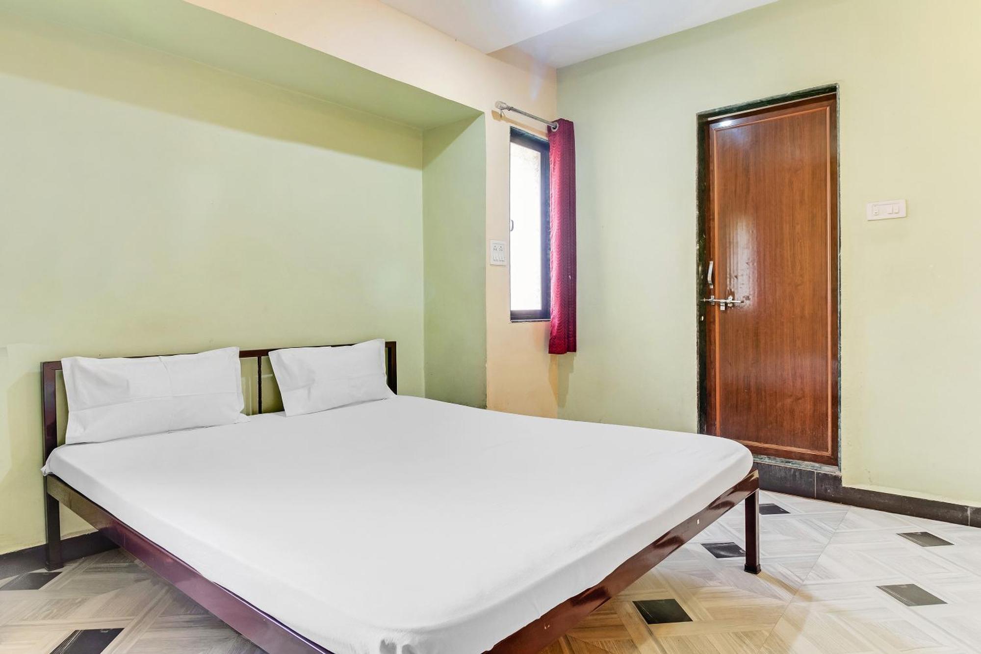 Hotel Spot On Harihar Lodging And Yatri Niwas Kolhápur Exteriér fotografie